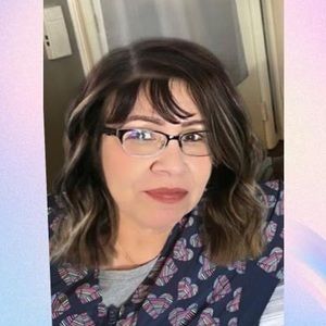 Meet your Posher, Lina